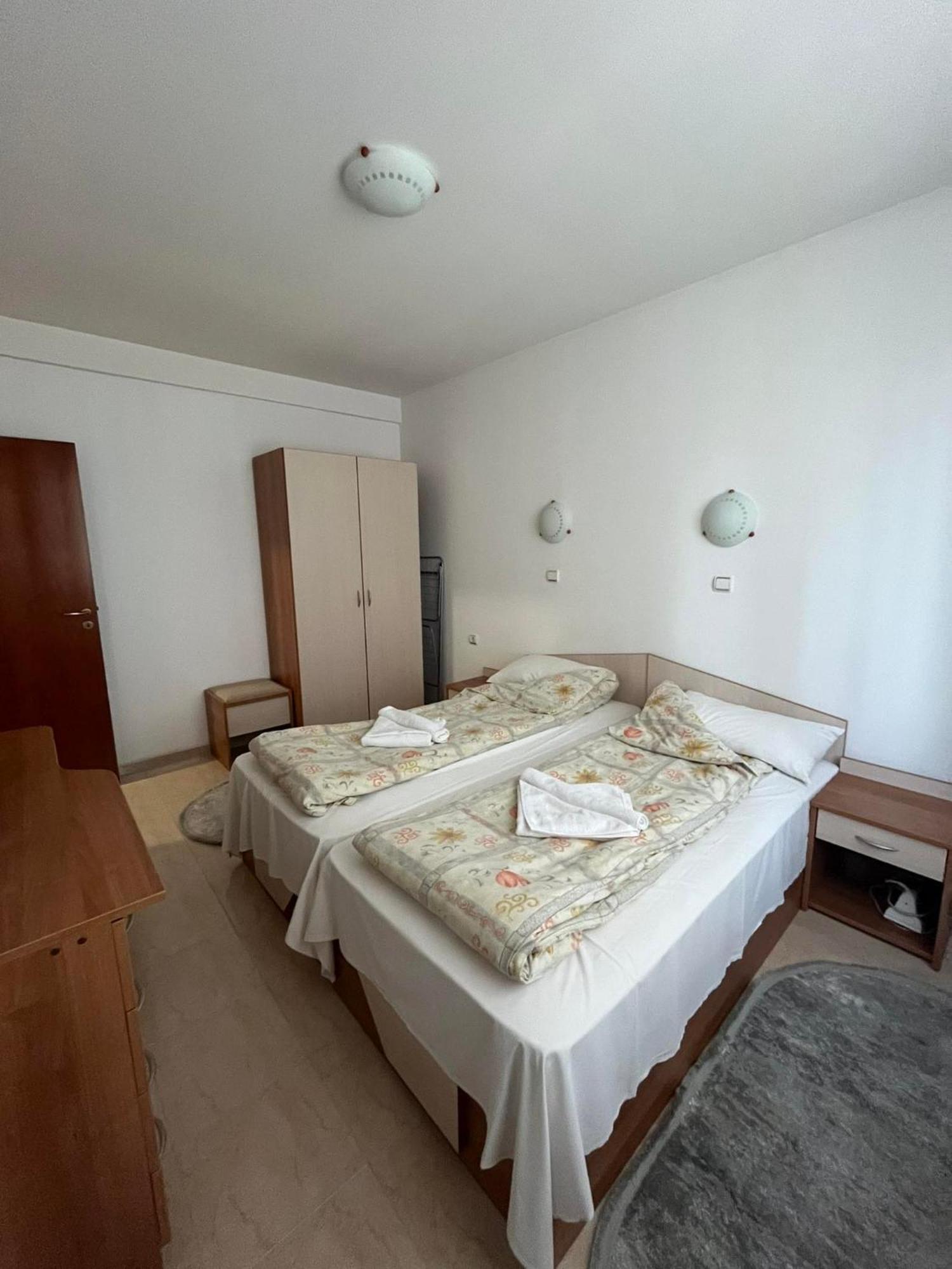 Monastery 2 Aparthotel ปอมโปโรโว ภายนอก รูปภาพ